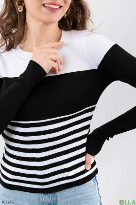Женский черно-белый свитер