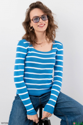 Женский голубой свитер в полоску