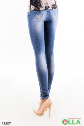 Женские джинсы зауженные
