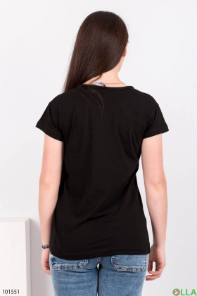 Женская черная футболка с надписью