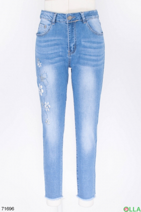 Women's light blue jeans