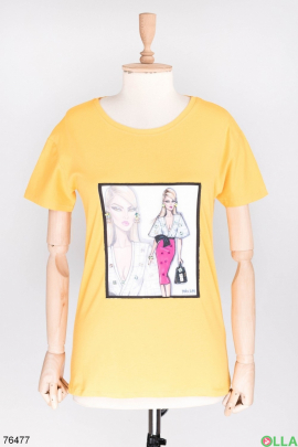 Women's yellow t-shirt with a pattern