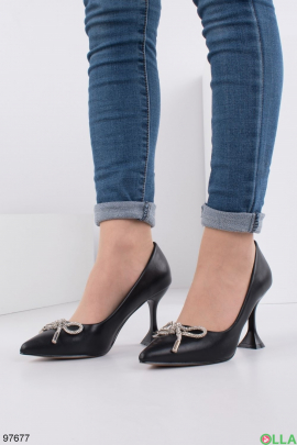 Жіночі чорні туфлі з бантиком