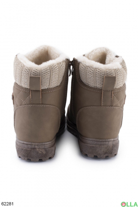 Женские бежевые зимние ботинки
