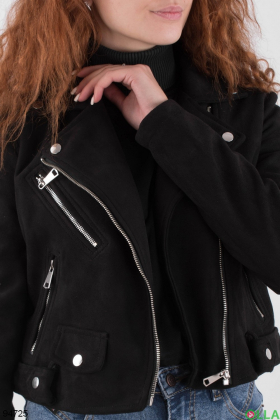 Жіноча чорна куртка з еко-замші