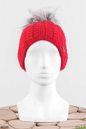 Женская красная шапка на флисе