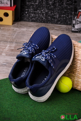 Спортивные синие кроссовки из текстиля