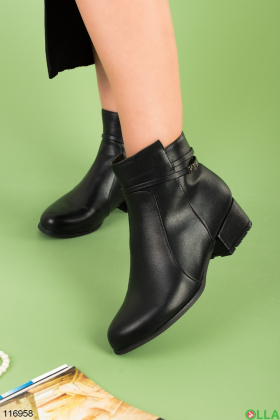 Women's black eco-leather boots with heels