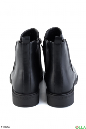 Жіночі чорні черевики з екошкіри