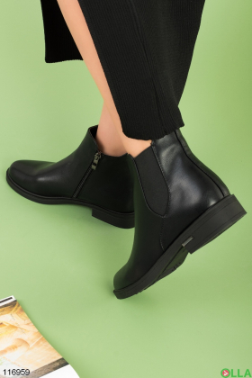 Женские черные ботинки из экокожи