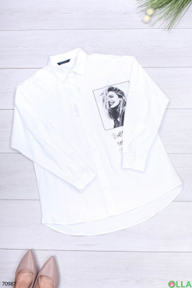 Жіноча біла сорочка з принтом