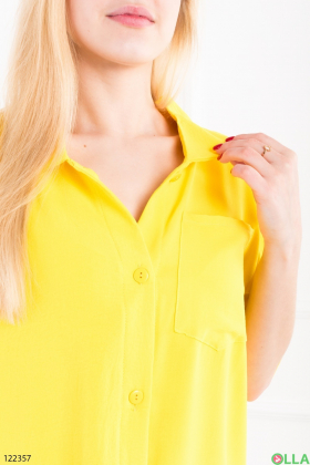 Жіночий жовтий костюм із сорочки та шорт
