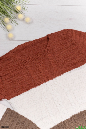 Жіночий різнобарвний светр