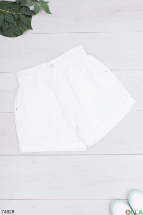 Жіночі білі шорти з ременем