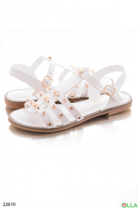 Sandals with studs