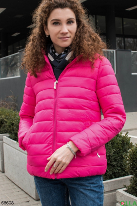 Жіноча рожева куртка без капюшона