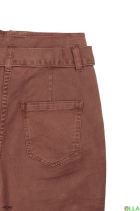 Женские коричневые брюки с поясом