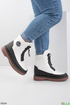 Жіночі чорно-білі черевики на блискавці