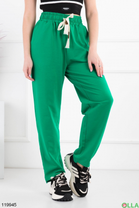 Жіночі зелені спортивні брюки-банани