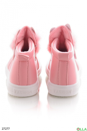 Розовые ботинки с ушками