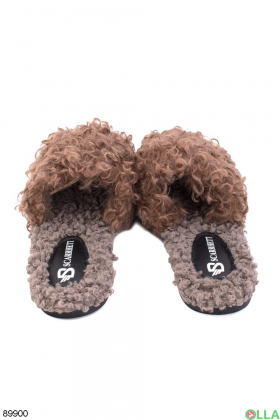 Women's brown room slippers