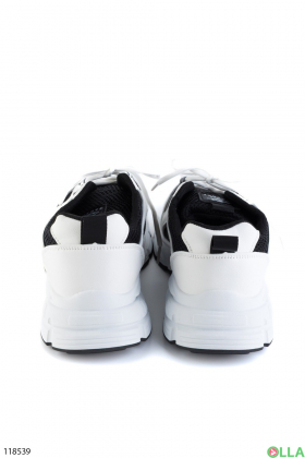 Men's black and white lace-up sneakers