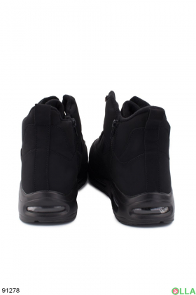 Чоловічі зимові чорні кросівки