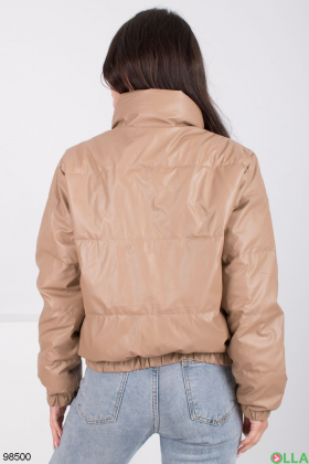 Женская бежевая куртка из эко-кожи