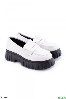 Women's white slip-on shoes