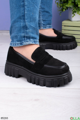 Women's black slip-on shoes