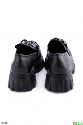 Жіночі чорні туфлі з ланцюгом