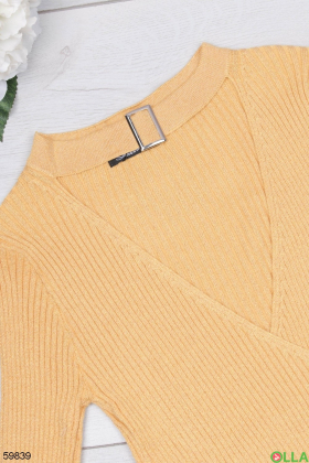 Женский оранжевый свитер с чокером