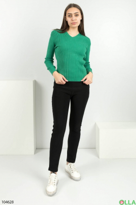 Жіночий зелений светр