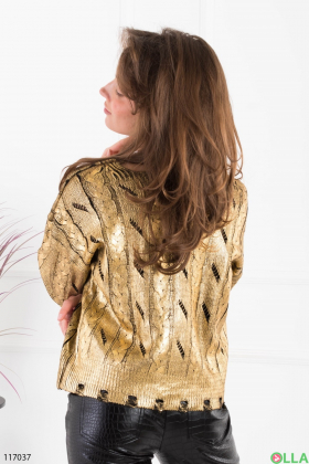 Женский свитер золотистого цвета с декором