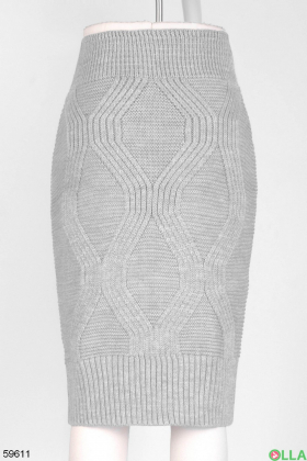 Женский серый трикотажный юбочный костюм