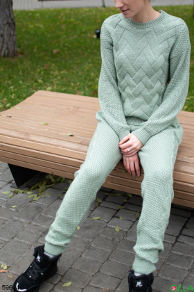 Women's knitted turquoise suit