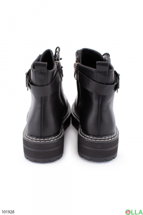Жіночі чорні черевики зі шнурівкою