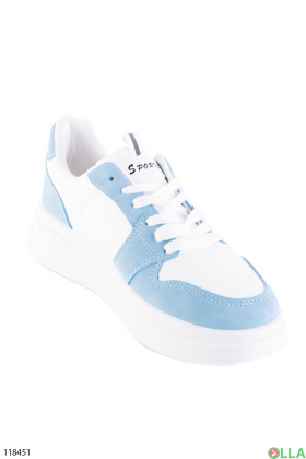 Женские бело-голубые кроссовки на шнуровке