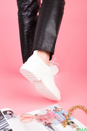 Жіночі білі туфлі з еко-шкіри