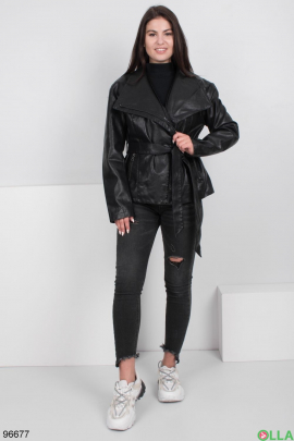 Жіноча чорна куртка з еко-шкіри