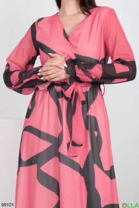 Женское черно-розовое платье в принт