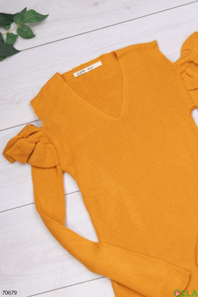 Женский оранжевый трикотажный свитер