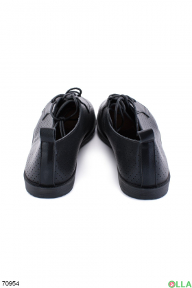 Женскіче чорні туфлі з перфорацією