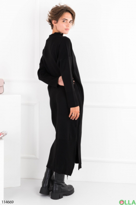 Жіноча чорна сукня з довгим рукавом