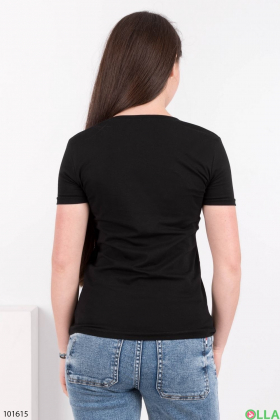 Женская черная футболка с надписью