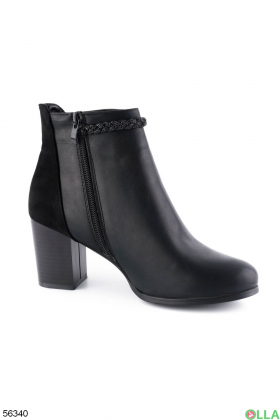 Women's boots with heels