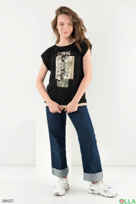 Women's black t-shirt with a pattern