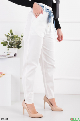 Women's white banana pants with belt