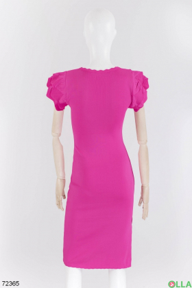 Женское розовое трикотажное платье