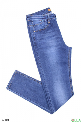 Женские джинсы на пуговицах